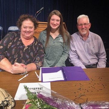 SoftballSkies's tweet photo. GREAT DAY for @SoftballSkies as seniors Haley Shin &amp; Abby Bishop signed their National Letters of Intent. These young women &amp; their families have been a part of our softball family for 10 years. Seems like just yesterday @hgshin11 &amp; @AbbyAbishop were coming to camp in 3rd grade. https://t.co/sVSYj6Dewt