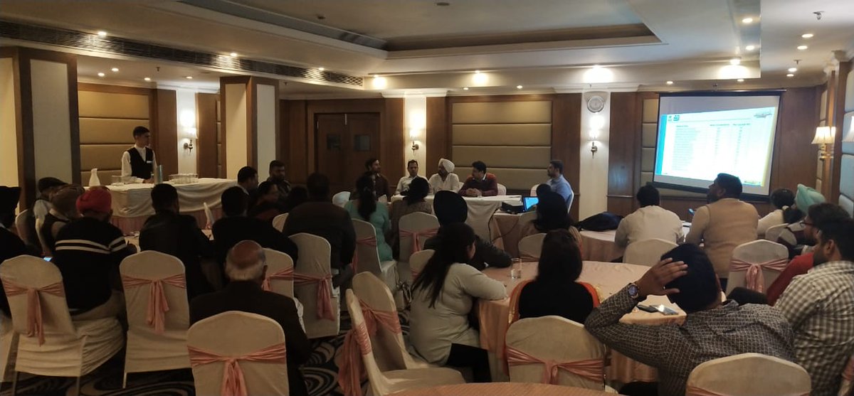 BPC_LPG_Punjab's tweet photo. Review and guidance of Ludhiana sales area distributors by TC Sales Lalru @BPCLimited @BPCLLPG @8singhi @PeethambarantT @ISrinivasRao2 https://t.co/HZJmUgWIWv