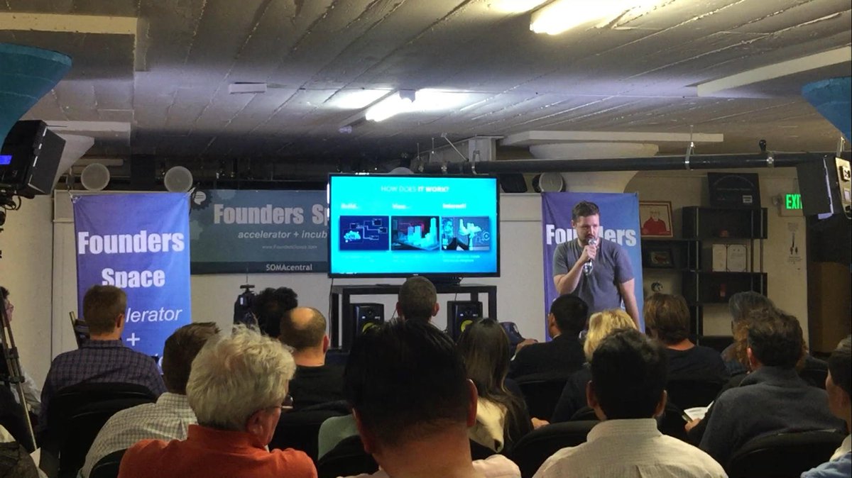 darvisinc's tweet photo. Our CEO Jan Philipp Mohr did a great presentation of Immersive Data EAST at Founders Space in San Francisco. Go @hashplayinc team!
#immersivedata #hashplay #AI https://t.co/gcFXHFUNDx