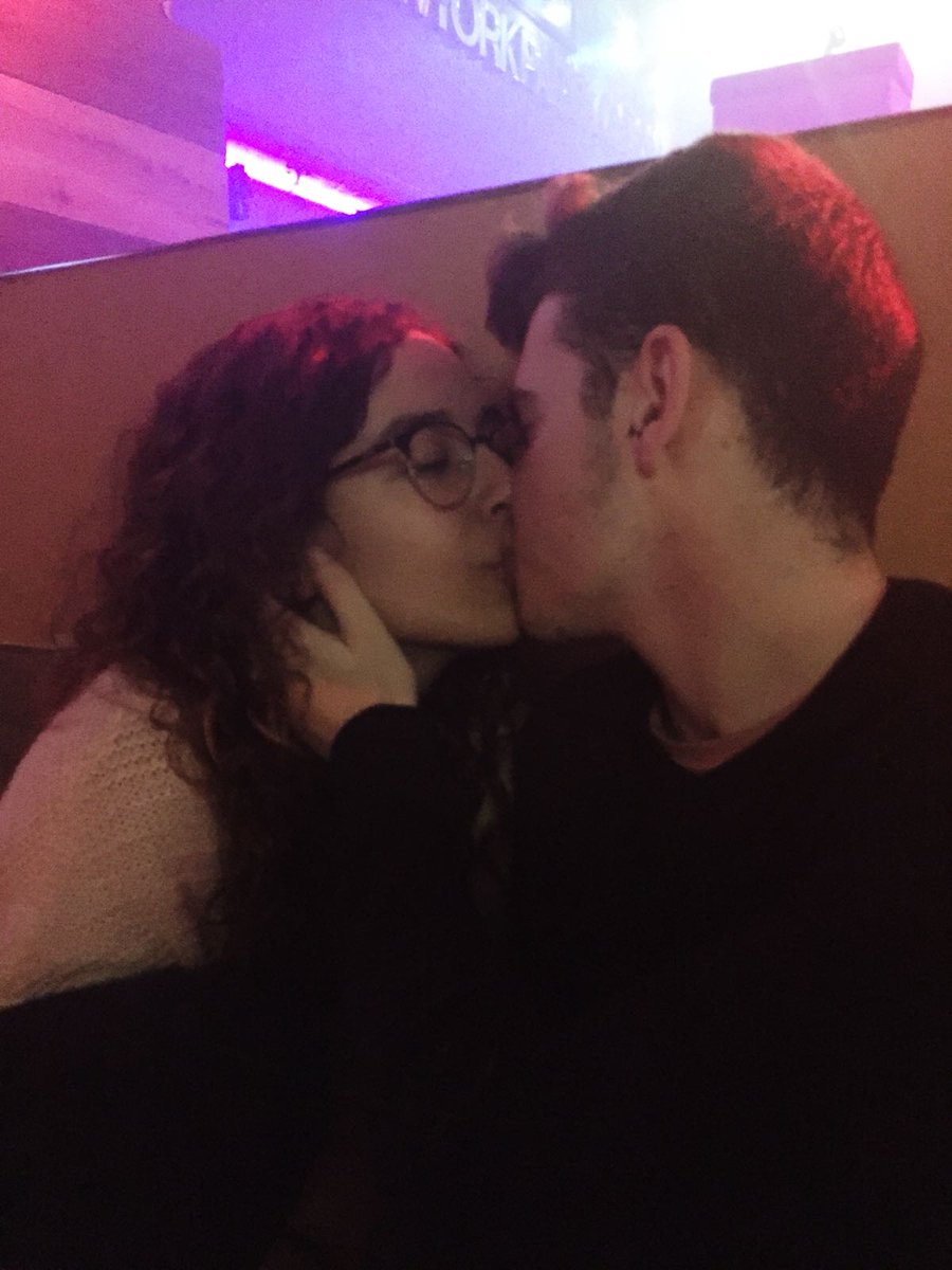CarlosRodri__'s tweet photo. Cada vez me doy más cuenta de que mi novia es lo mejor que me ha pasado este año, no sabéis hasta que punto la quiero y le agrazco cada minuto que es capaz de aguantarme. Te amo Alicia 💛 https://t.co/EjcDcIJr5c