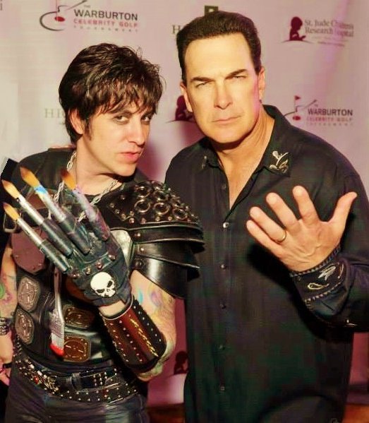 Happy Birthday Patrick Warburton and thanks for all you do !   