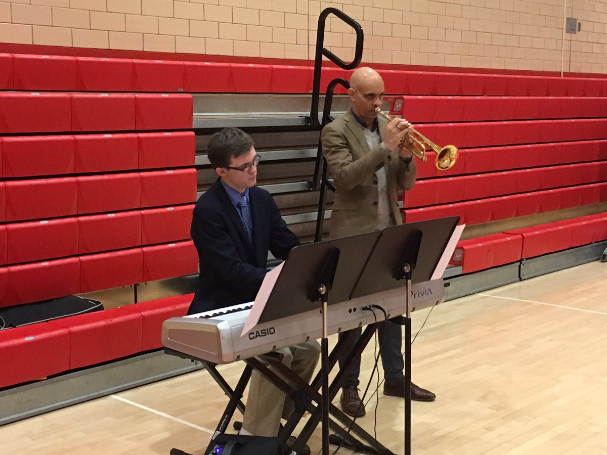 Mr. Muniz and Tim O’Brien entertaining our guests at Information Night!