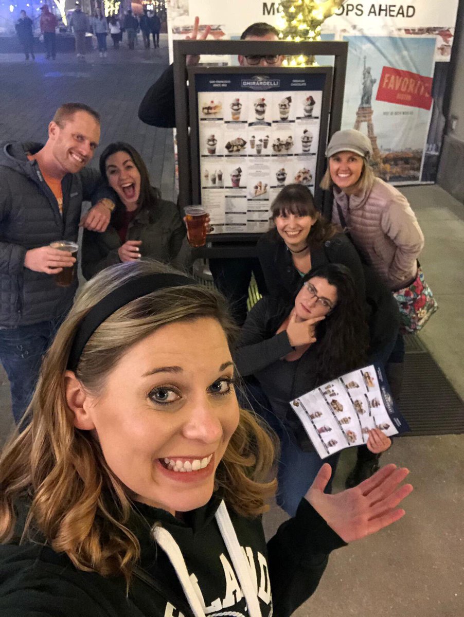 yateske's tweet photo. Vegas Scavenger Hunt at the IATDG 2018 conference!! @IATDG1 #iatdg #tourguide #tourguidelife #tourdirector #tourdirectorlife https://t.co/s91harSoTm
