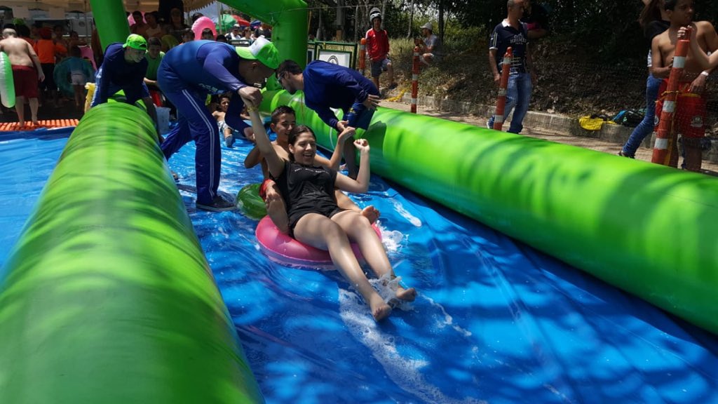 MercabastosVpar's tweet photo. #FiestasDelRio2018,16-17y 18 de Noviembre a partir de las 8:00 am,
disfruta de 120 metros de diversión y adrenalina. Para comodidad y seguridad estaciona en parqueadero #ParqueDeLaLeyendaVallenata Cra 4,frente al #RioGuatapuri.Tarifa para carros $3.000,motos y bicicletas $1.000 https://t.co/4ZCMgYIQrr