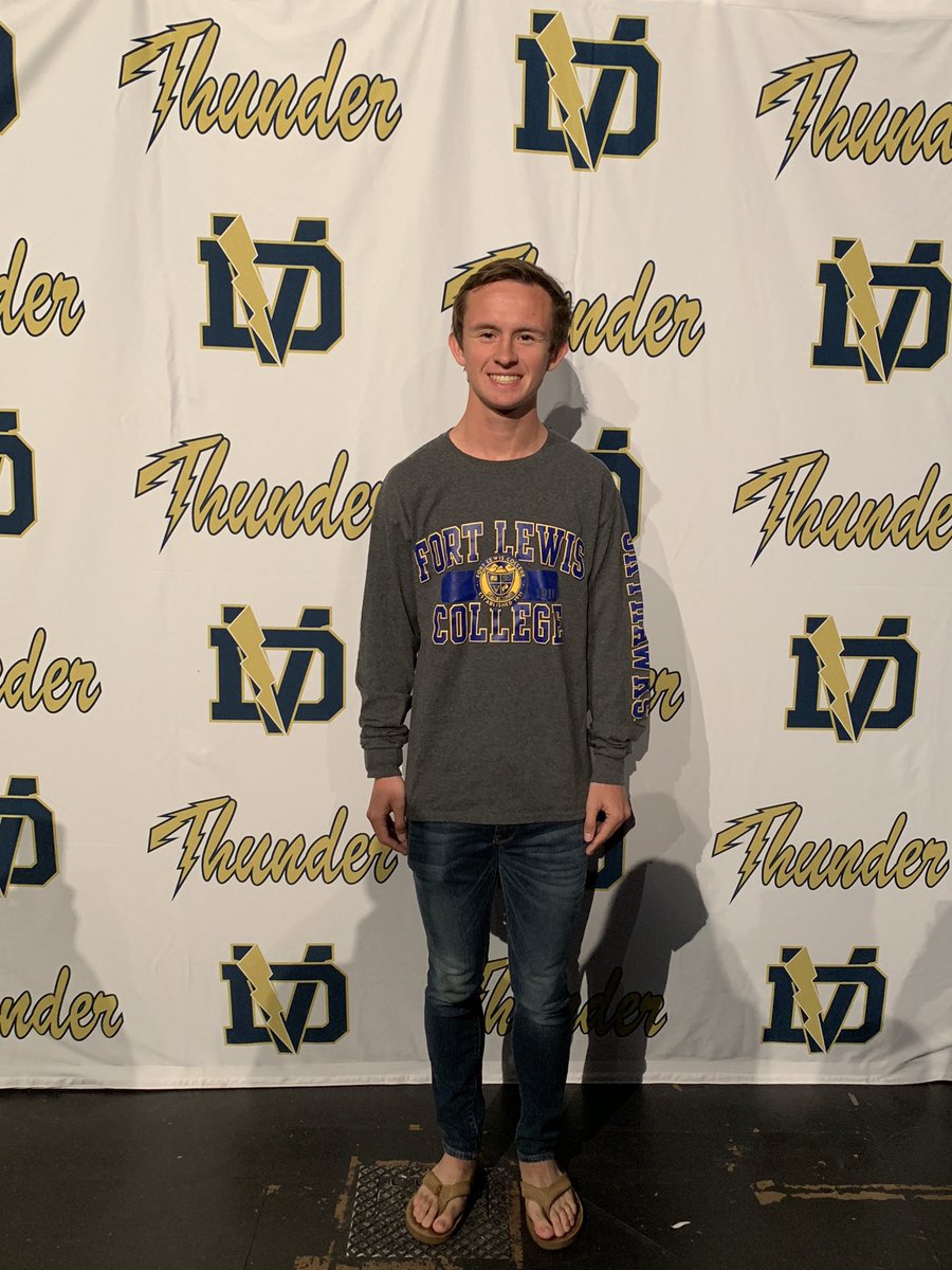 desertvista_xc's tweet photo. Congrats @Travis_kearney6 on your signing at Fort Lewis!  They’re definitely getting a good one! https://t.co/VbfV5sVHkz
