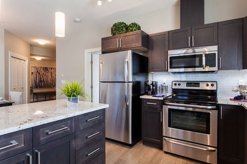 Eton Park Estates is an Active Adult community in Sherwood Park, nestled in the Emerald Hills Urban Village development. Eton Park offers expansive green spaces, mixed-use trails, and pedestrian access to nearby shops and business.
cdlhomes.com/communities/et…