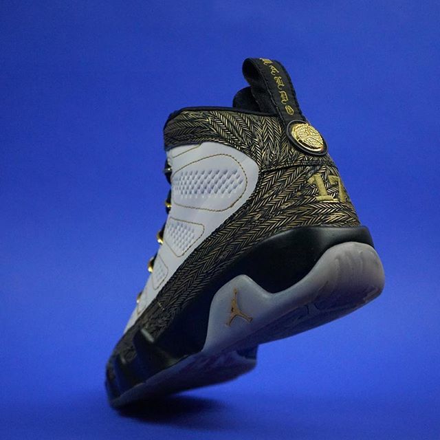 restockstore's tweet image. Size 9. Now available in store. Phone orders accepted. DM for more info. ift.tt/2PX15ur