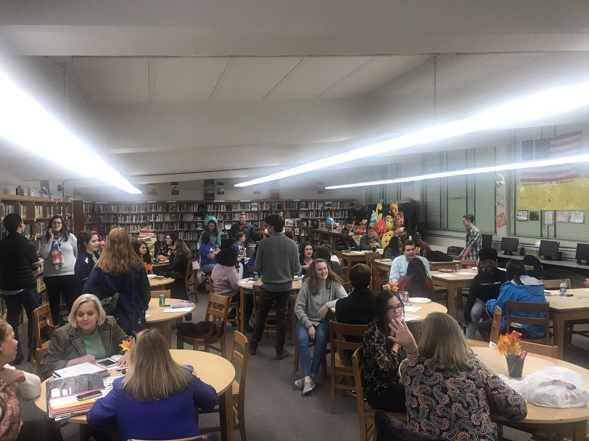 DrBryanJohnson's tweet photo. Another enlightening meeting with @hamcoschools student advisory! Always appreciate how thoughtful and insightful our young people are! They continue to share ideas and solutions that will make us the #fastestimproving school district in Tennessee! #WeAreHamilton #FR2023 https://t.co/51vH01a7Y9