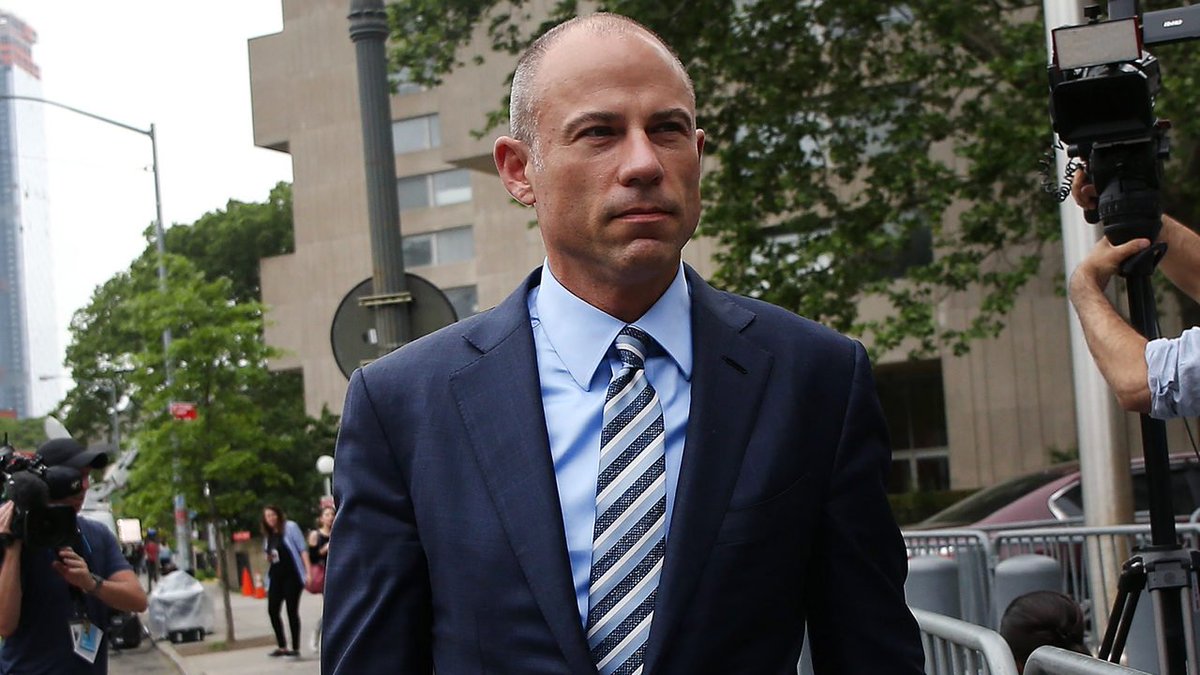 Stormy Daniels attorney Michael Avenatti accused of domestic violence bit.ly/2Q1fpSI https://t.co/8CpUzGBrHD