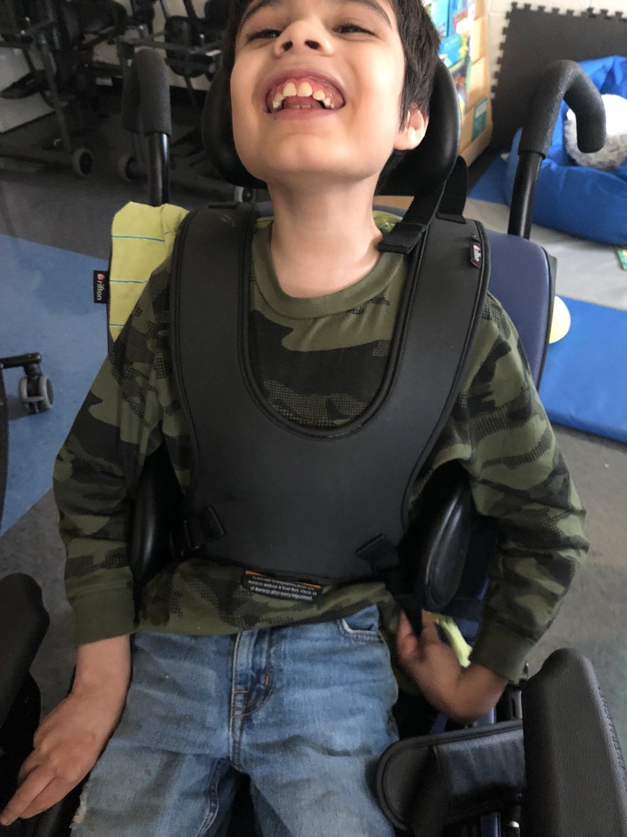 shsfieldhockey's tweet photo. I sing to this boy every day and this face makes me want to try out for @NBCTheVoice #Ireallycantsing #rippib @lmase23 @M_Laskows #rippteam https://t.co/fzRSbJ1itI