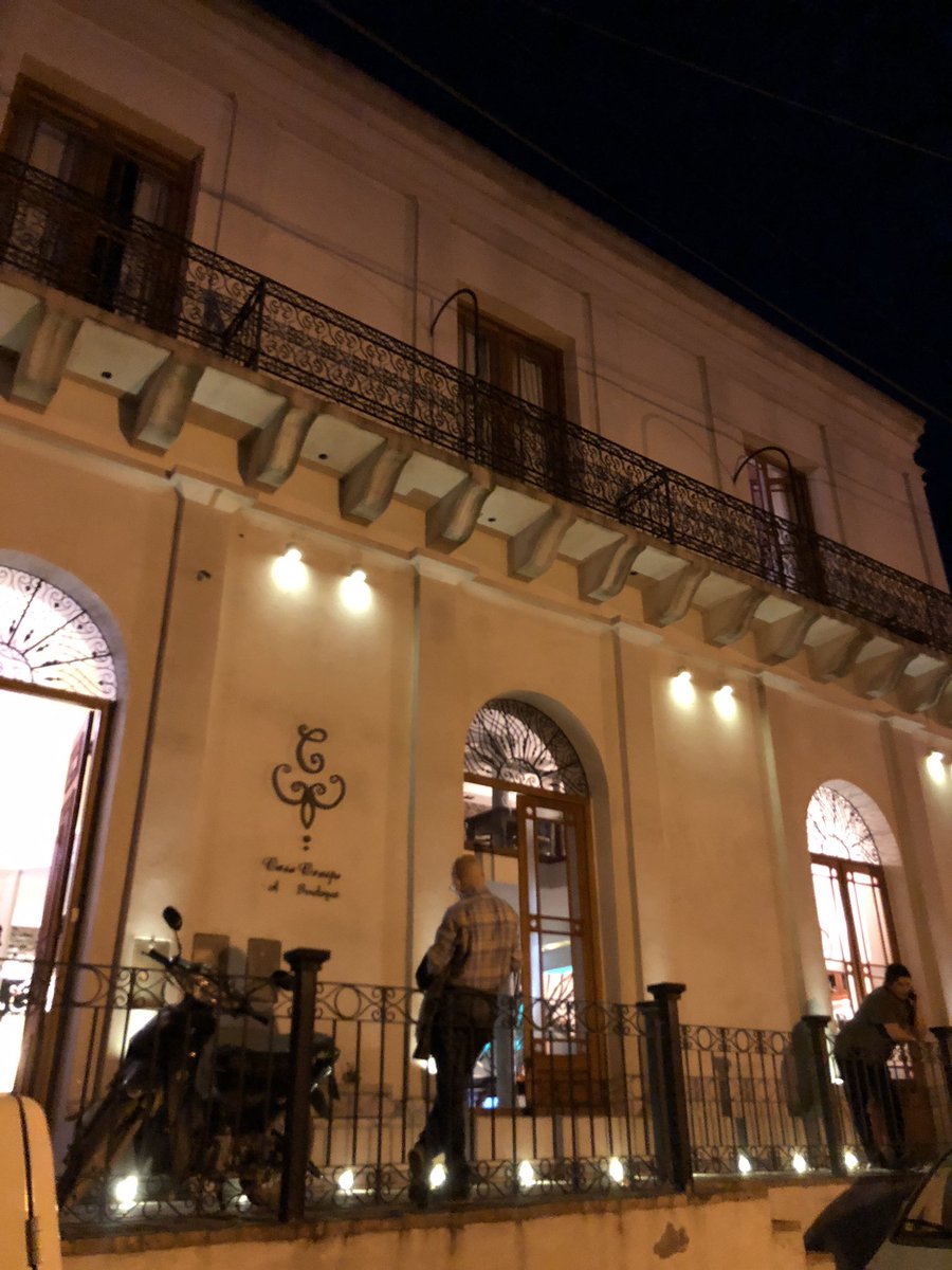 avolarblog's tweet photo. Estamos en el hotel boutique Casa Crespo, una hermosa casona de 1790 en #patagones, para disfrutar una tremenda cata de @CatenaMalbec organizada por vinoteca La Nueva Bodega. 🥂@sancatta @TomyBodegas https://t.co/K5PFUQRm4v