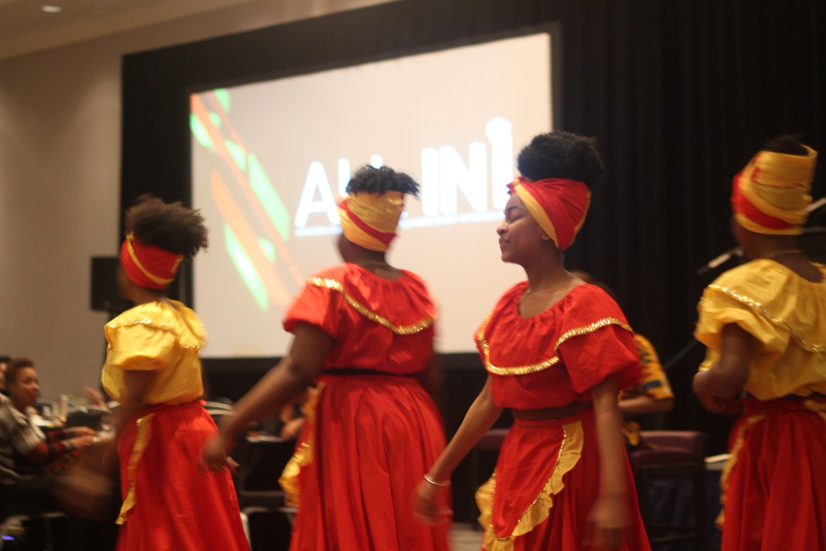1vision1voiceCA's tweet image. Special thanks to the #RootsAndBranches team for their Afro-Caribbean dance. It was amazing! #AllIn2018 #BlackHistory