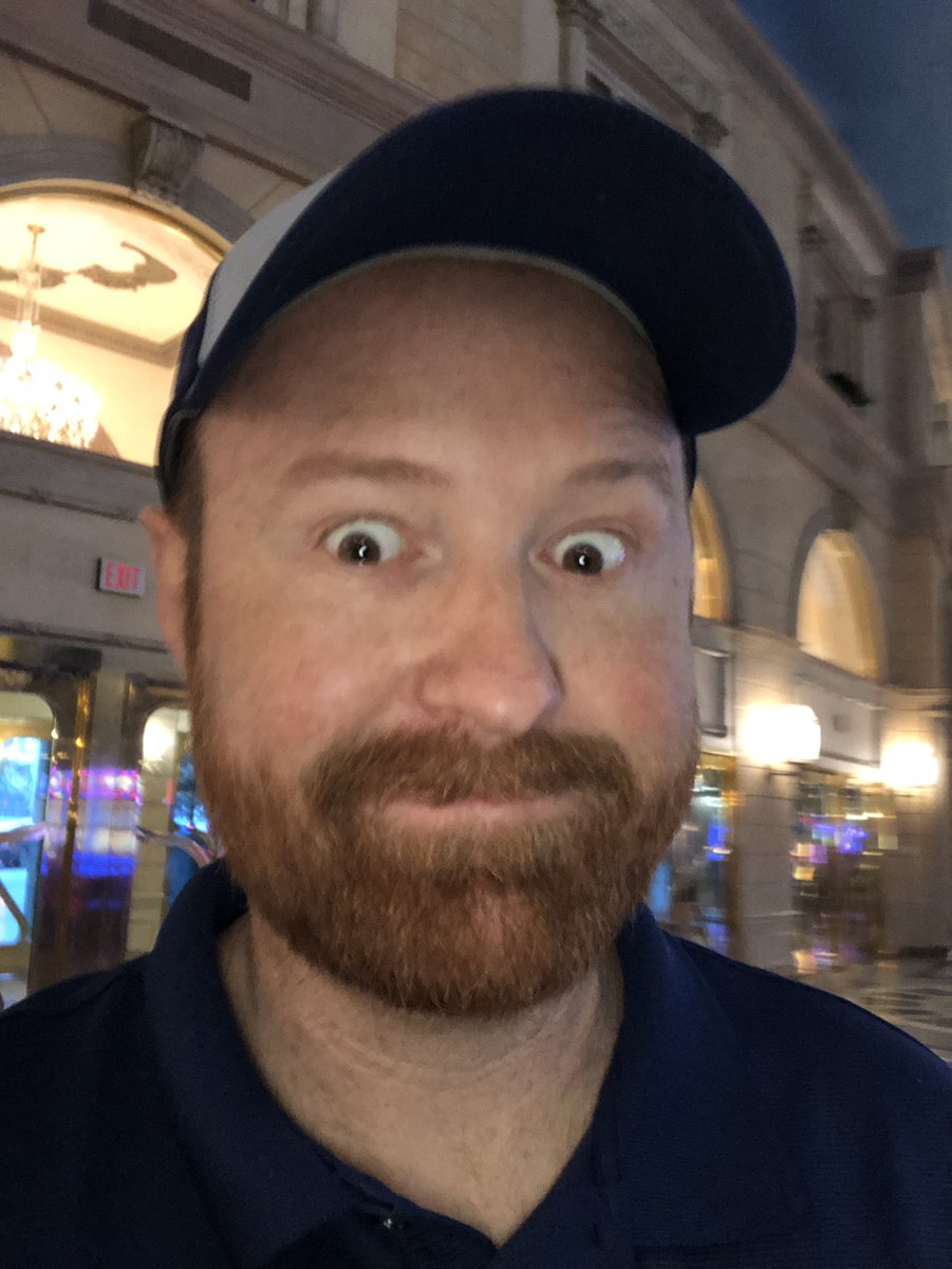 WorktoGame's tweet photo. Back at Vegas the place of #FanFest2016 doing the tour #Fanfest2018 #FFXIV https://t.co/HscE95SThn