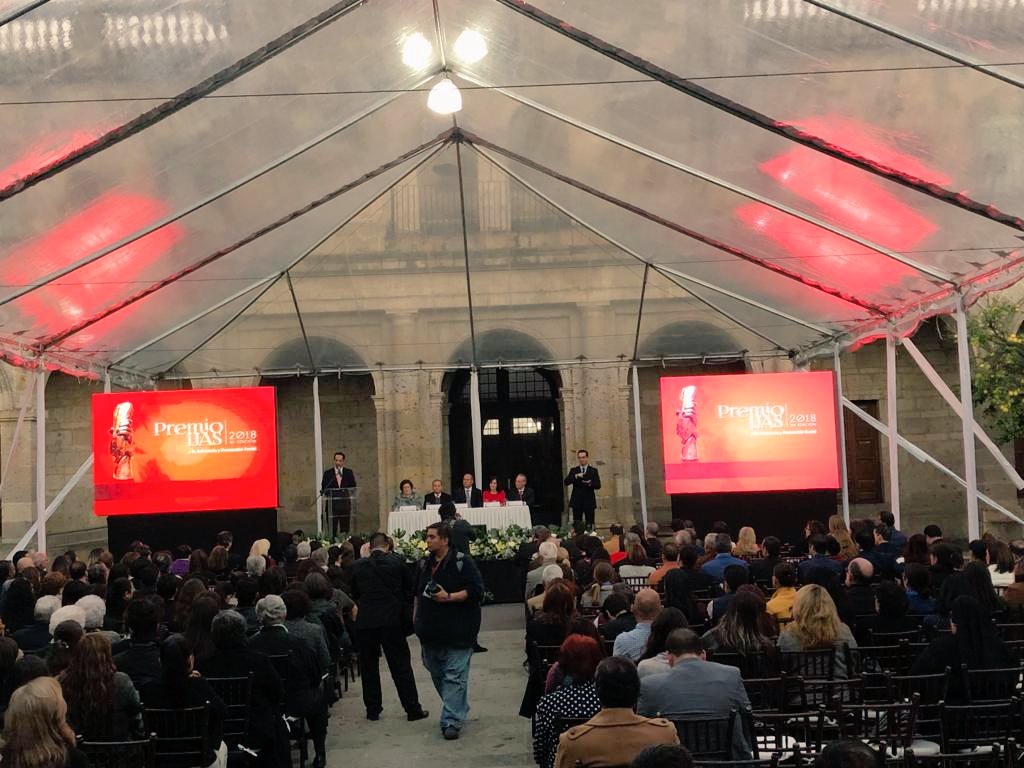 IJASJalisco's tweet photo. Estamos iniciando la XV Ceremonia #PremioIJAS en el Instituto Cultural Cabañas para galardonar a 6 asociaciones civiles y 1 benefactor social por su labor altruista. https://t.co/NvE9Q3KP5R