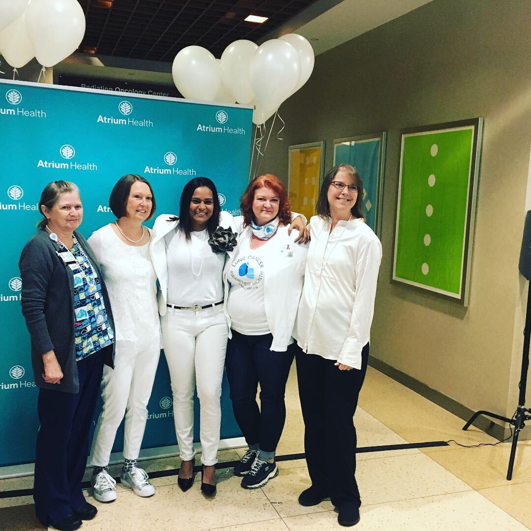 ClaireHSimmons's tweet photo. Join me in honoring these brave, beautiful and bold ladies doing all they can to live their lives to the fullest despite a lung cancer diagnosis. #whiteout #LevineCancerInstitute #LungCancerAwarenessMonth @KMilehamMD @EdKimMDLCI https://t.co/MzkmEsPVQi