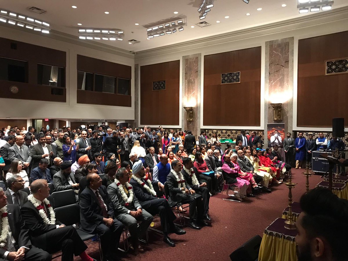 kkarthikjgd's tweet photo. #CapitolHillDiwali2018 thank you @BAPS_PubAffairs for putting this together.  @ArtofLiving @HinduAmerican ⁦@IndiasporaForum⁩ https://t.co/NUeSsILDSm