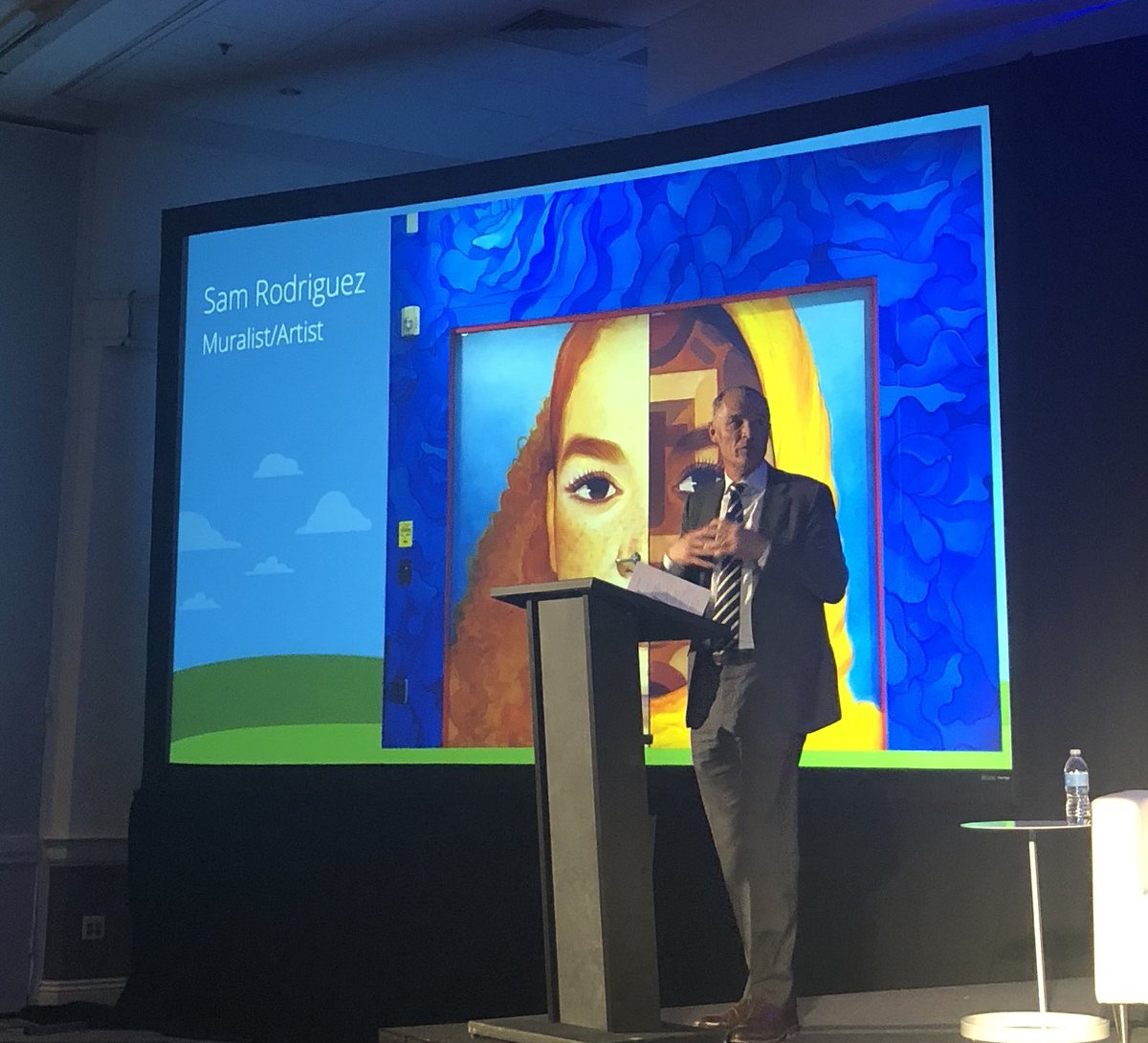 SawakoSono's tweet photo. Interim President @gregavis closes @siliconvalleycf Regional Meeting w/ a message of #gratitude. It has been a year of humbling challenges &amp; significant accomplishments. Thank you for your support as we work to become a better community partner and a great place to work. #SVCFRM https://t.co/ySj8pUO3Fy