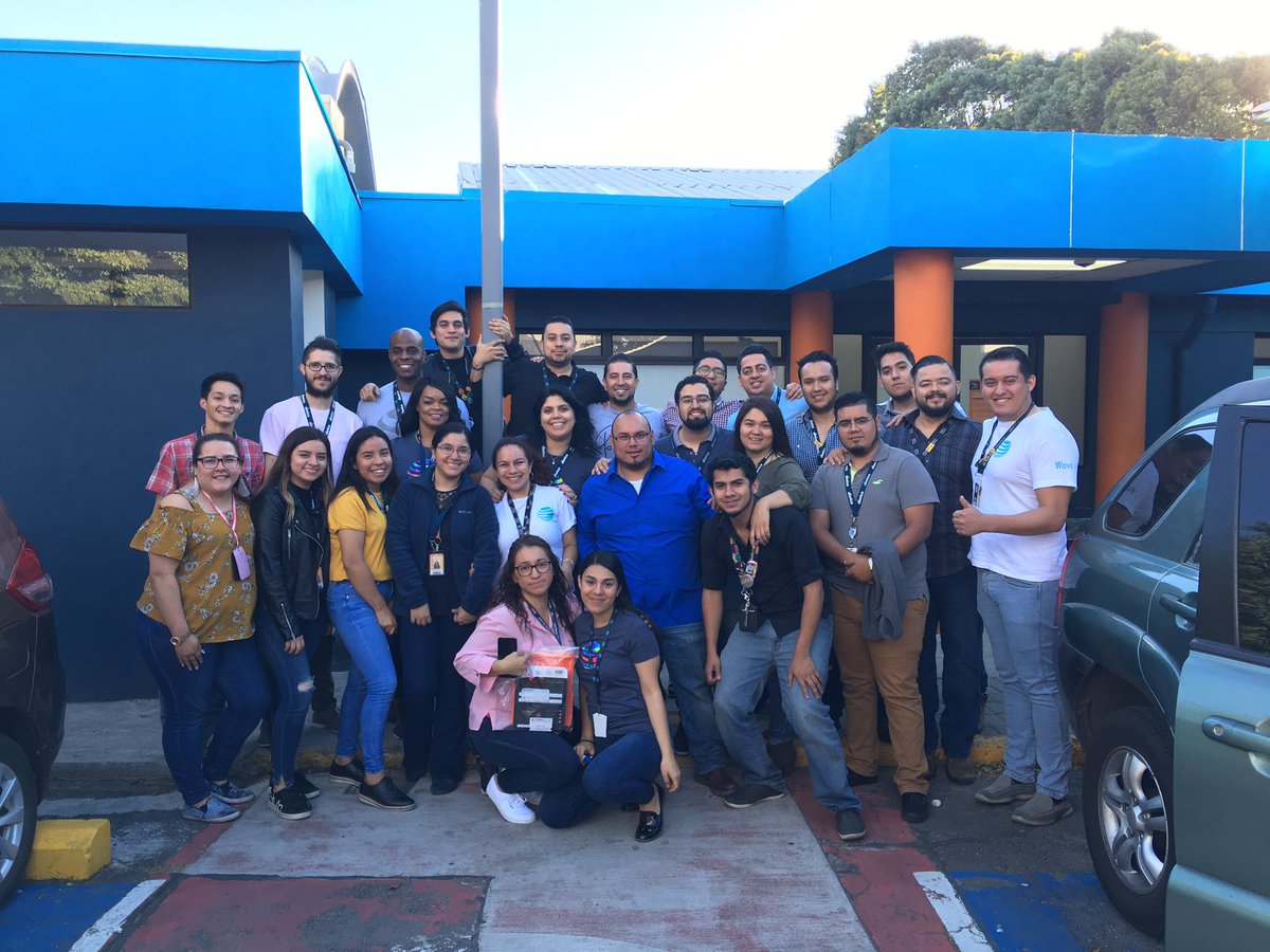 yohusy2's tweet photo. Celebrating with @GmaCampus after an amazing week and power hour. Breaking records day after day for sales in November. @OctaviaEvans21 @RoseCedric5 @anthonyetuggle @carawfields @GSpear_SD12 @sulliman_zamani https://t.co/ZeojPQMpe6