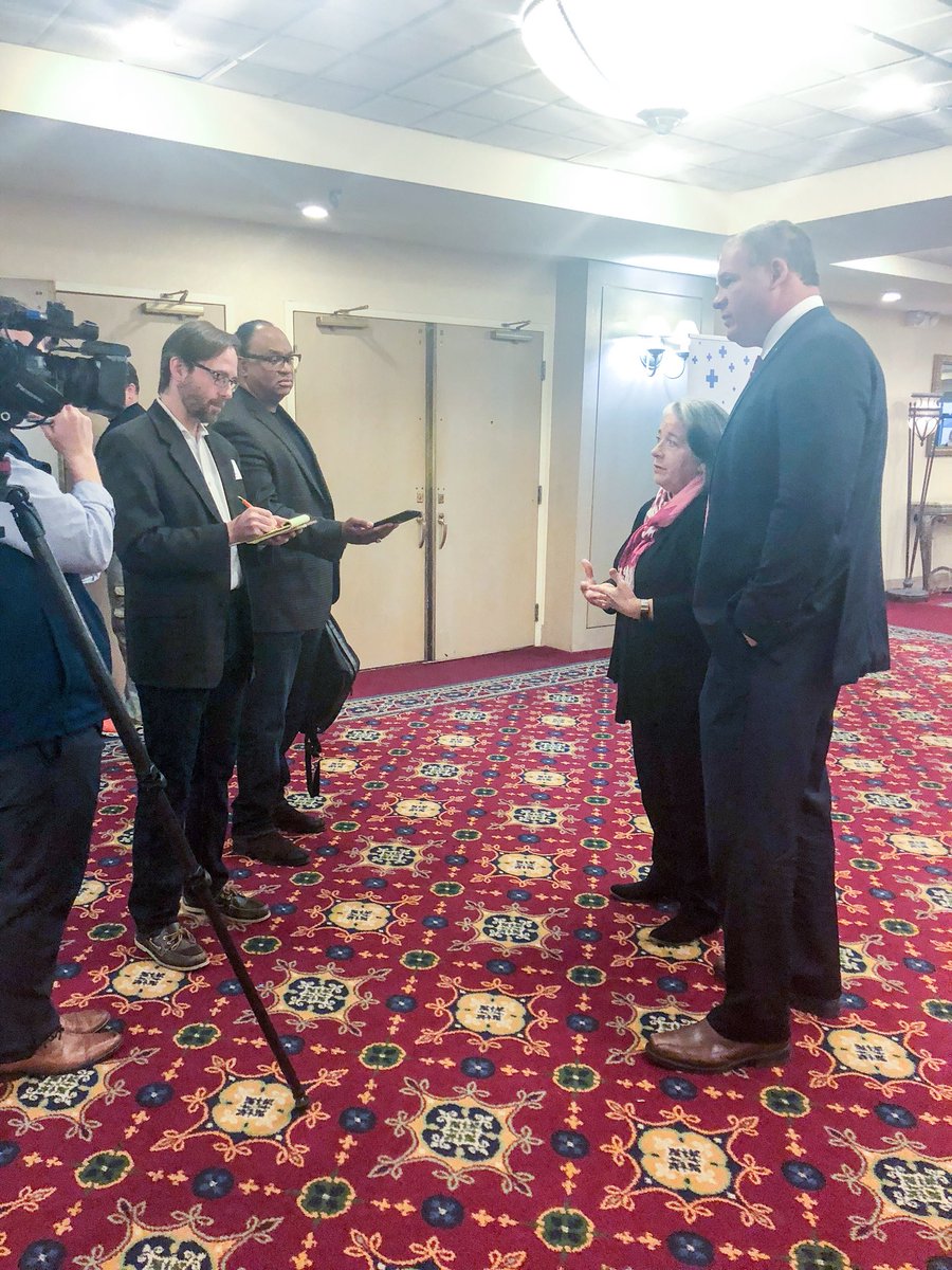 It was a great morning hearing from @samquinones7 on addressing the opioid epidemic. Thank you to @MayorRogero and Mayor @GlennJacobsTN for attending.
@Hallerin @CompassKnox @6News @LeadershipTN  @TrinityHealthTN @BCBSTennessee @LeadKnox