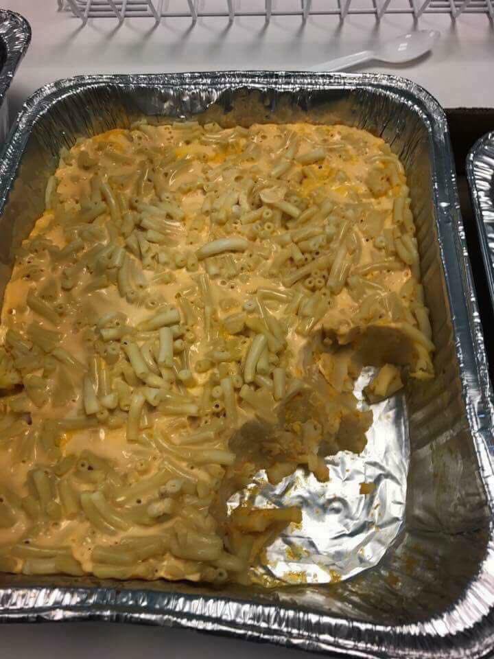 MommmaSaid's tweet image. My sister and I are having a Mac and Cheese battle to see who gets to cook it for thanksgiving. Mine is on the left, hers the right! Who y’all with?