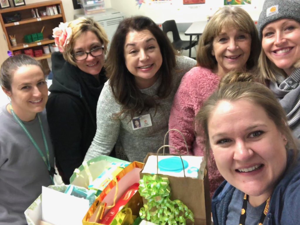 CoachGenovichPE's tweet photo. Thanks to my awesome Barron Family for the baby sprinkling! I’m so lucky to work with such generous people❤️ #Barronloves #allin #babyg2sprinkling #barronfamily #bestteamever https://t.co/VVDa76aXaM