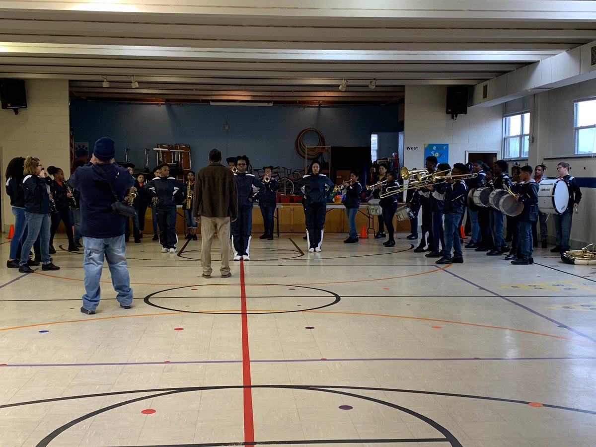 mzchristian00's tweet photo. Our students enjoyed the interim PBIS 2nd nine weeks celebration today. Thanks to @CummingsCavs and @BMSBobcats for allowing your band to come and share your talents with us. #pbis @mrsliberstein ,@JTaime_Lyons @eaepanthers https://t.co/jmyoNvSj79