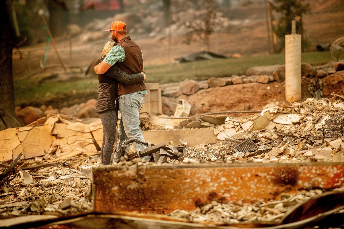 Here's how all of us can help those affected by the tragic fires in our state.
ow.ly/iMOV30mCF8V

Photo: Noah Berger/Associated Press