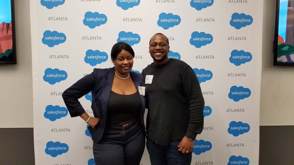SisoNtuli's tweet photo. Found a @Vetforce buddy at Atlantas Global Gathering event #Dreamforce #GlobalGathering #AwesomeAdmin #trailblazercommunity #ATLTechVillage @trailhead https://t.co/PYDKFGzy6D