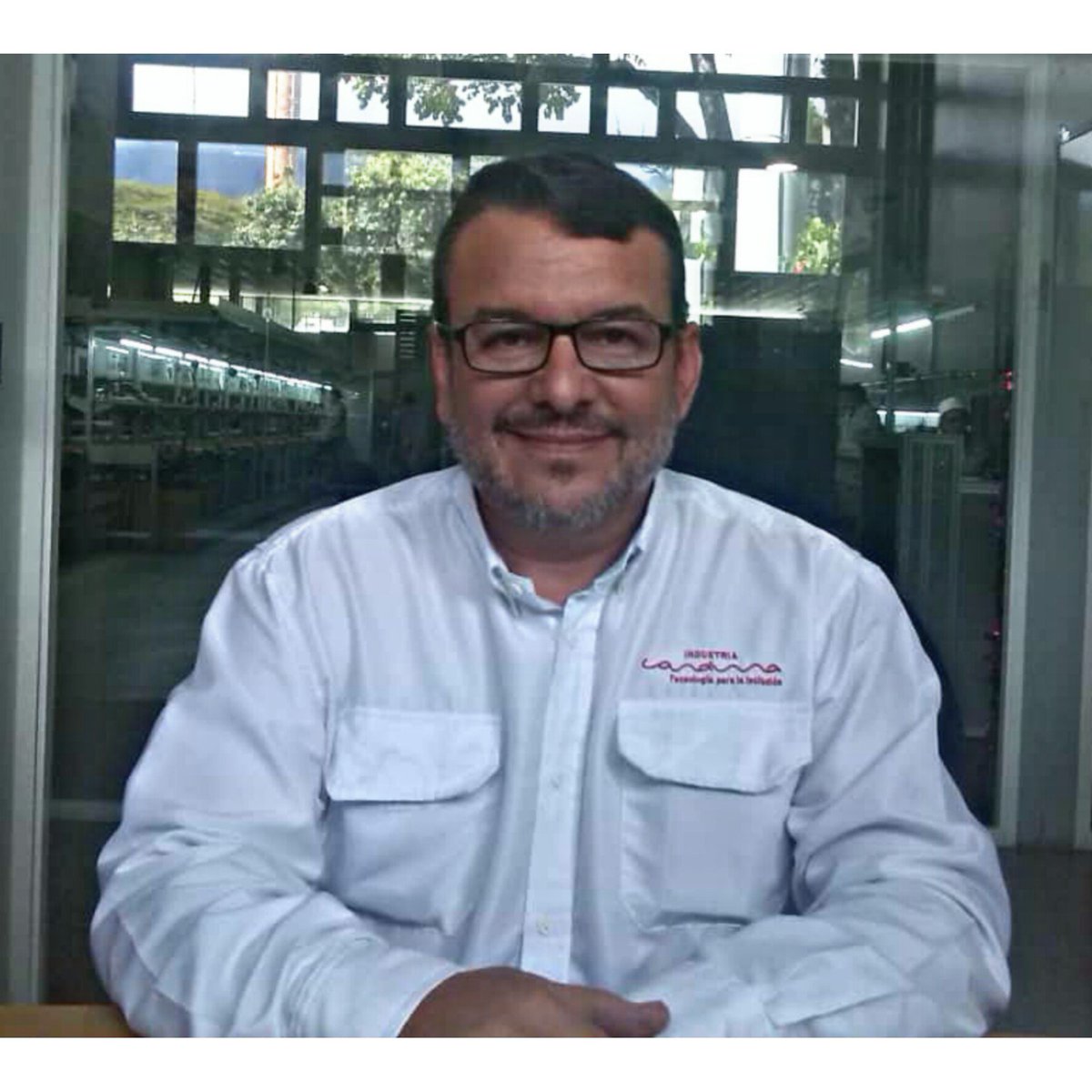 ind_canaima's tweet photo. "Abriremos las puertas de 
@ind_canaima
 durante #FICTEC2018 para que la familia venezolana pueda dar un recorrido educativo por esta importante industria venezolana, espacio  cargado de convicción en el nuevo comienzo industrial del país" Indicó Luis Diaz, Pdte de la industria. https://t.co/FvRnauirBL