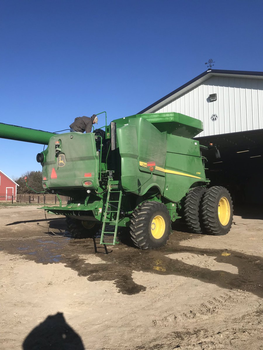 SaltzDalton's tweet photo. It’s all fun and games until the power washer comes out #hotsy #endofharvestactivities https://t.co/RlVibtw6nX