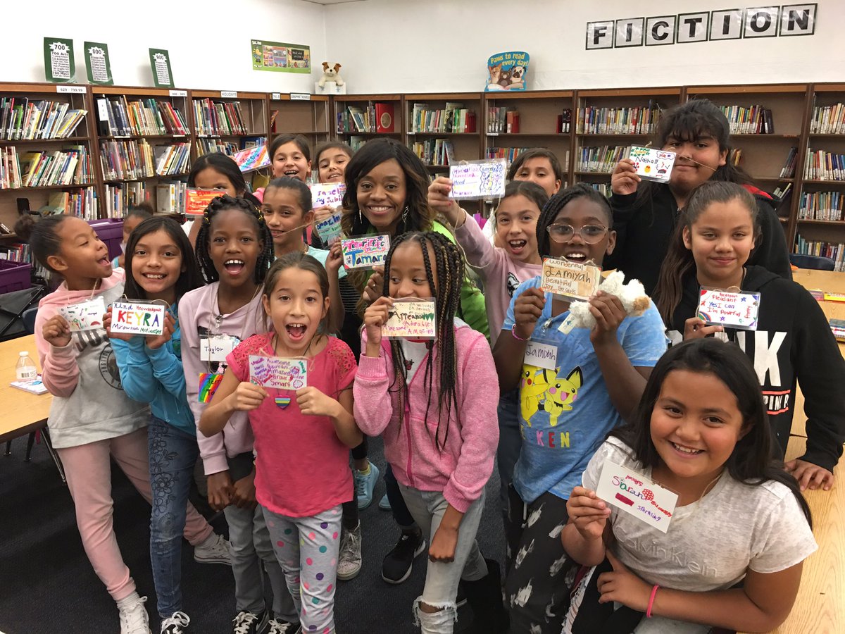 MsTamaraEllison's tweet photo. These girls won't accept the negative labels placed on them! They are ready to defy the odds and thrive by creating NEW, REFRESHED, & Postive identities! @ArmadaElem these girls rock!!!
#Empowered2Flourish #E2F #NoNegetivity https://t.co/H25f7zRri7