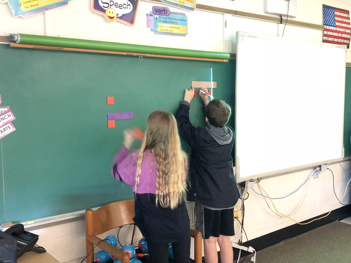 Bar modeling! Thanks <a href="/PauletteTyk/">Paulette Tykwinski</a> for coming in and getting us started!