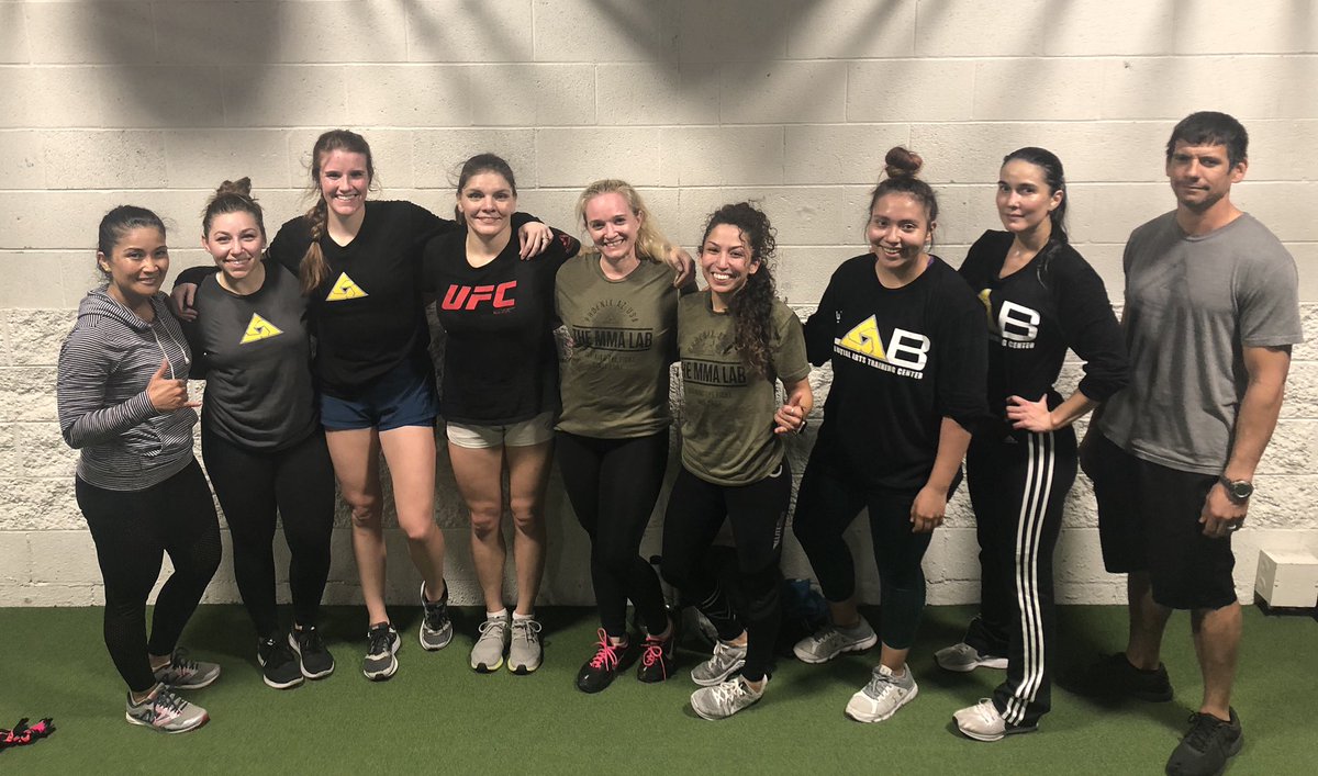 TheMMALAB's tweet photo. Always looking for more women (and men) to join our LAB FIT team! Mon-Fri 11am and 5pm, Saturday’s 10am and 11am #labfit #labladies https://t.co/PEUCzyxkew