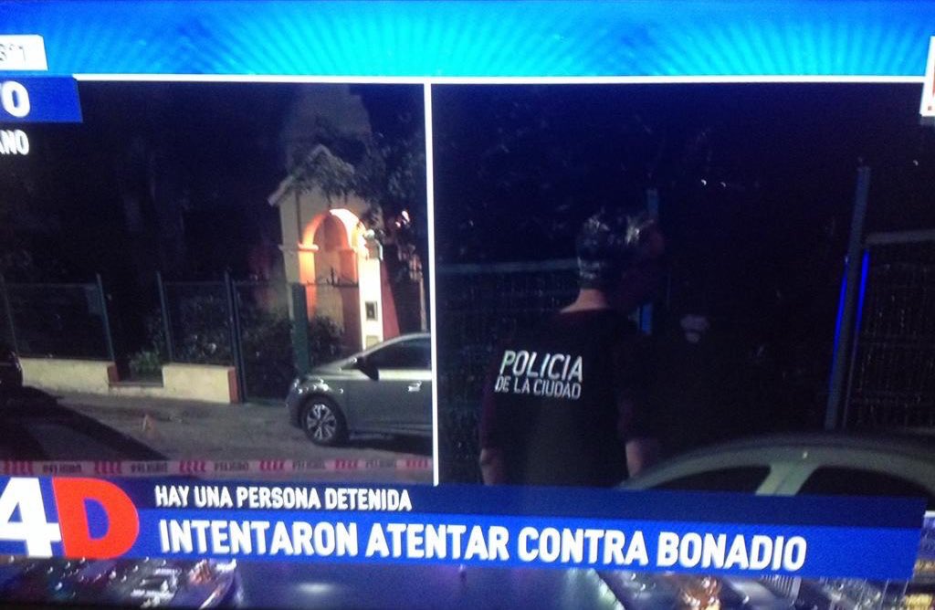 SG_Sebastian's tweet photo. #Presupuesto2019
#Bonadio
#RamonFalcon
Estas noticias no las va a poder ver por la TV Pública 🇦🇷 debido al ajuste de @herlombardi y la censura de @NSCLAUZERO
#PeriodismoEnEmergencia
#MenosNoticiasEsCensura
#NoAlVaciamientoEnTVPublica https://t.co/BQuRnTDvRK