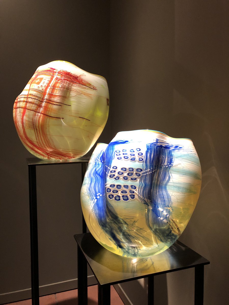 goblockdong's tweet photo. Art of Glass https://t.co/DrM4U8zbVK