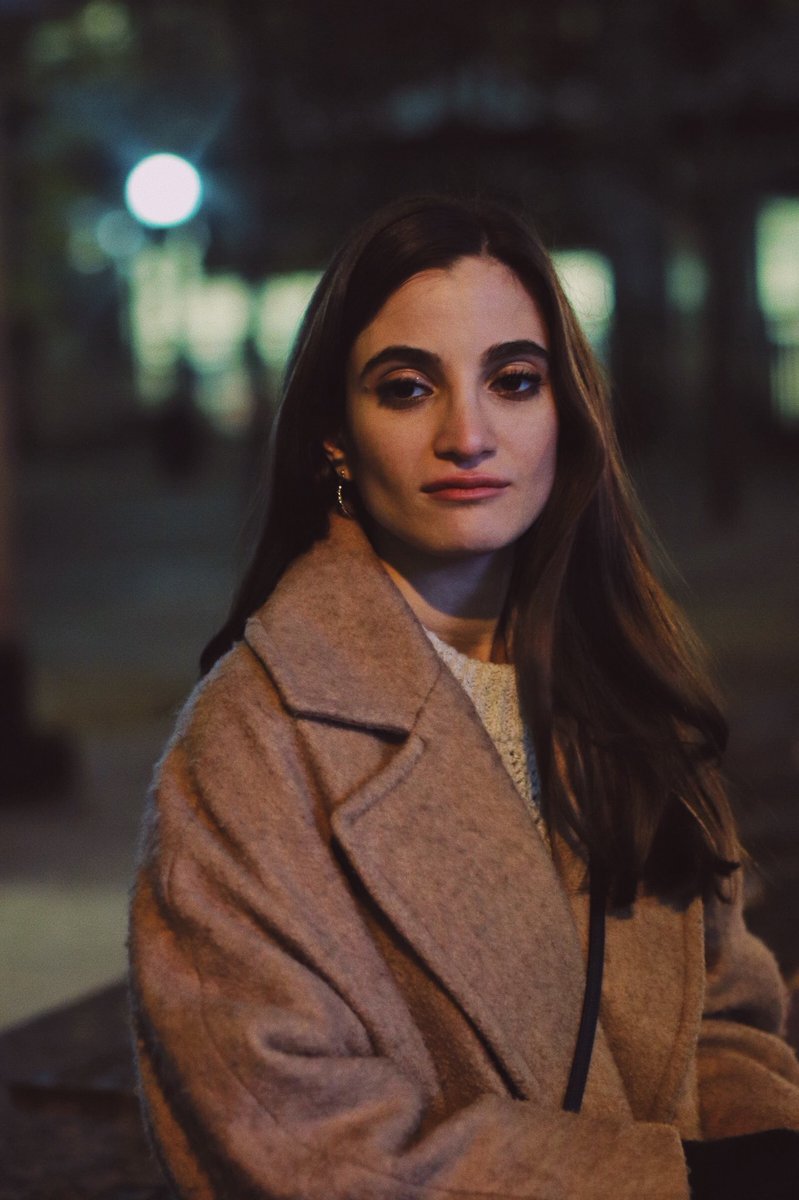 hcsrih's tweet photo. took some beautiful photos of @jessicakobeissi tonight :’) https://t.co/wfzoyCij5L