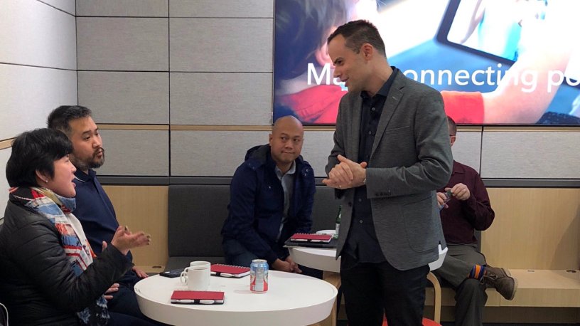 Simpletivity's tweet photo. Having a fantastic time getting to know business owners and entrepreneurs here in Vancouver. This is a great event put on by Rogers Small Business. It's almost time to start the presentation! #rogersbiz https://t.co/4e8dMMkGxz