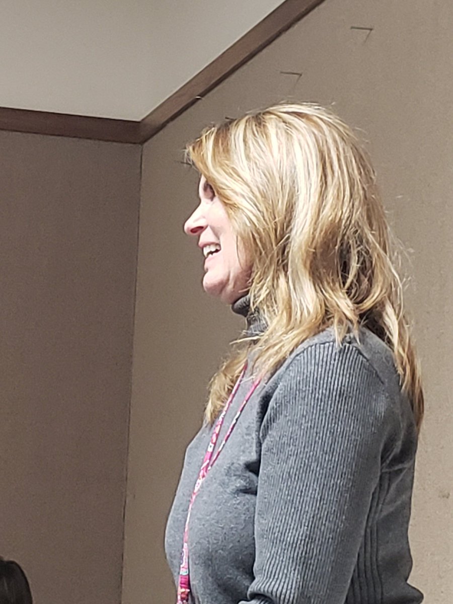 _dntaylor's tweet image. Not sure all of us are excited about learning about snakes. @beanmuseum @randysfox