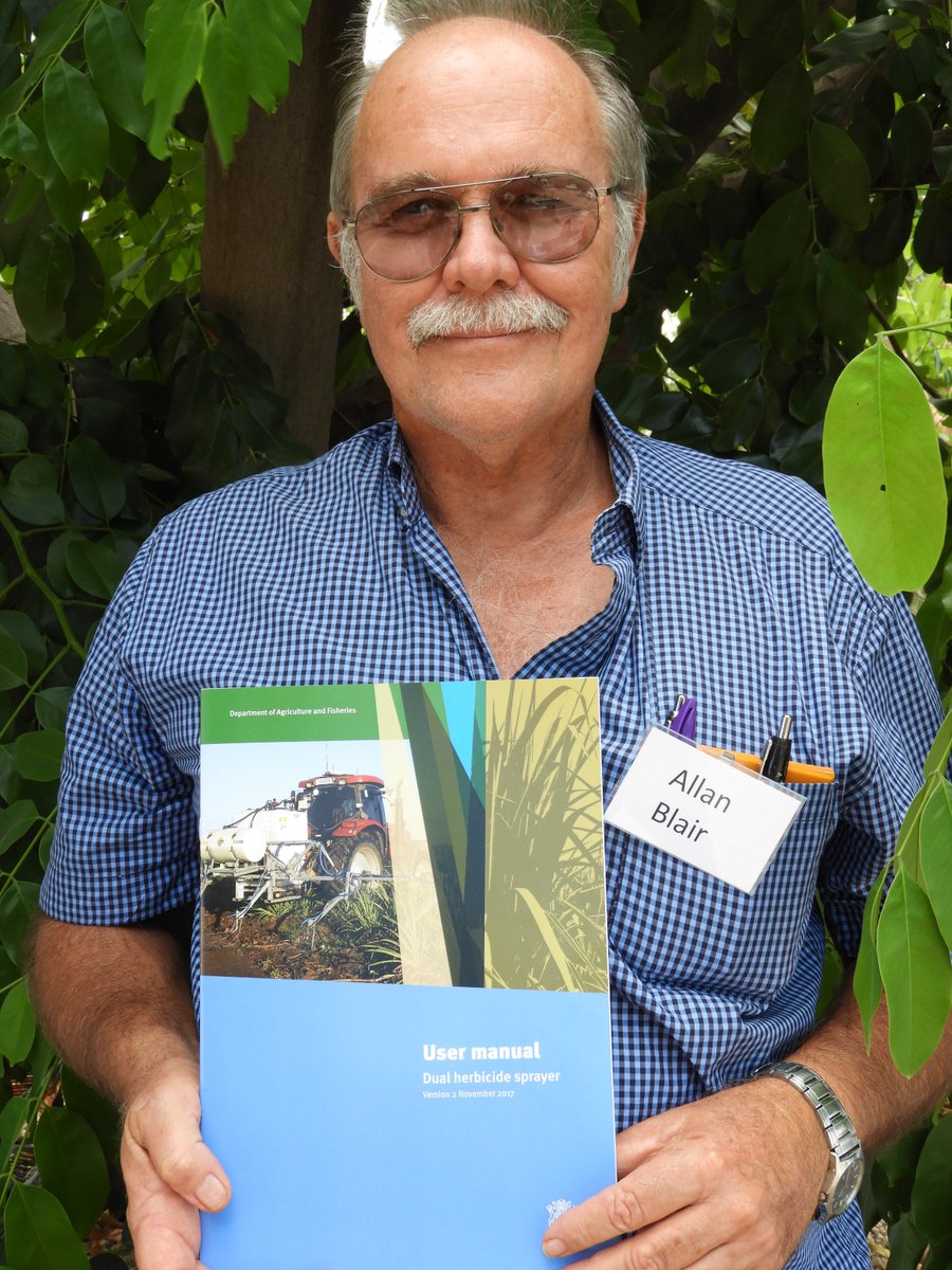 ReefAllianceAU's tweet photo. Congratulations to Allan Blair who is a finalist for the Reef Extension Officer Champion Award! Allan has spent a lifetime working with growers in the wet tropics of Queensland. Read more about Allan's work here: https://t.co/iBVqHdYR1C #ReefAlliance #agchatoz https://t.co/sUGybr1EtA