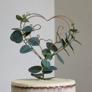 SVECEventCenter's tweet photo. Wedding cake toppers; no cake is complete without one. You’ll have paid the money to have your beautiful cake created just how you want it, in keeping with your theme. So, crowning it with something special will top it all off perfectly. https://t.co/NVuQGmPiFT
