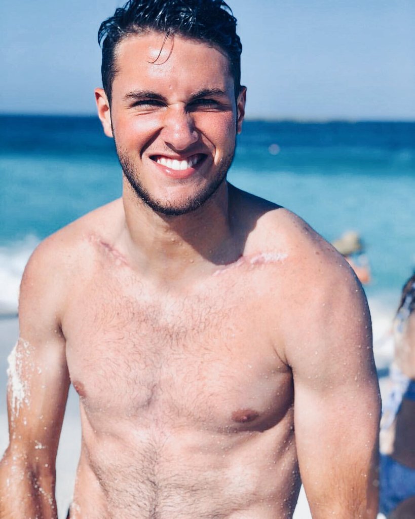 HeatSlp's tweet photo. Como la traigas y a lo que te huela... Echamelos en la cara!! 💦💦💦 #SantiGimenez https://t.co/zlrLKmX6z6