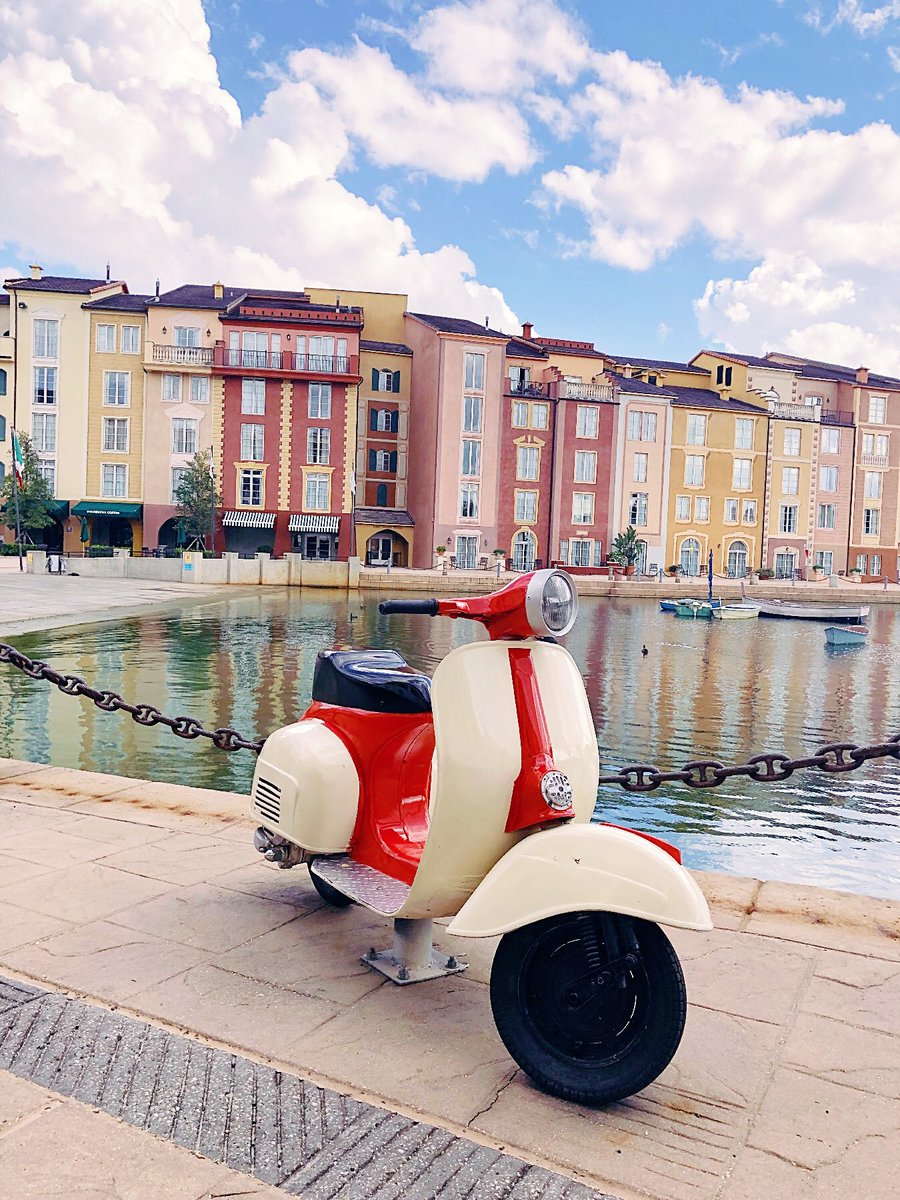twisttravelmag's tweet image. CIAO from @Loews_Hotels Portofino in @UniversalORL where it was a balmy 85 degrees today. A welcome change from the frigid temps up north! #ad #uorblogsquad #readyforuniversal #portofino #loewsportofino