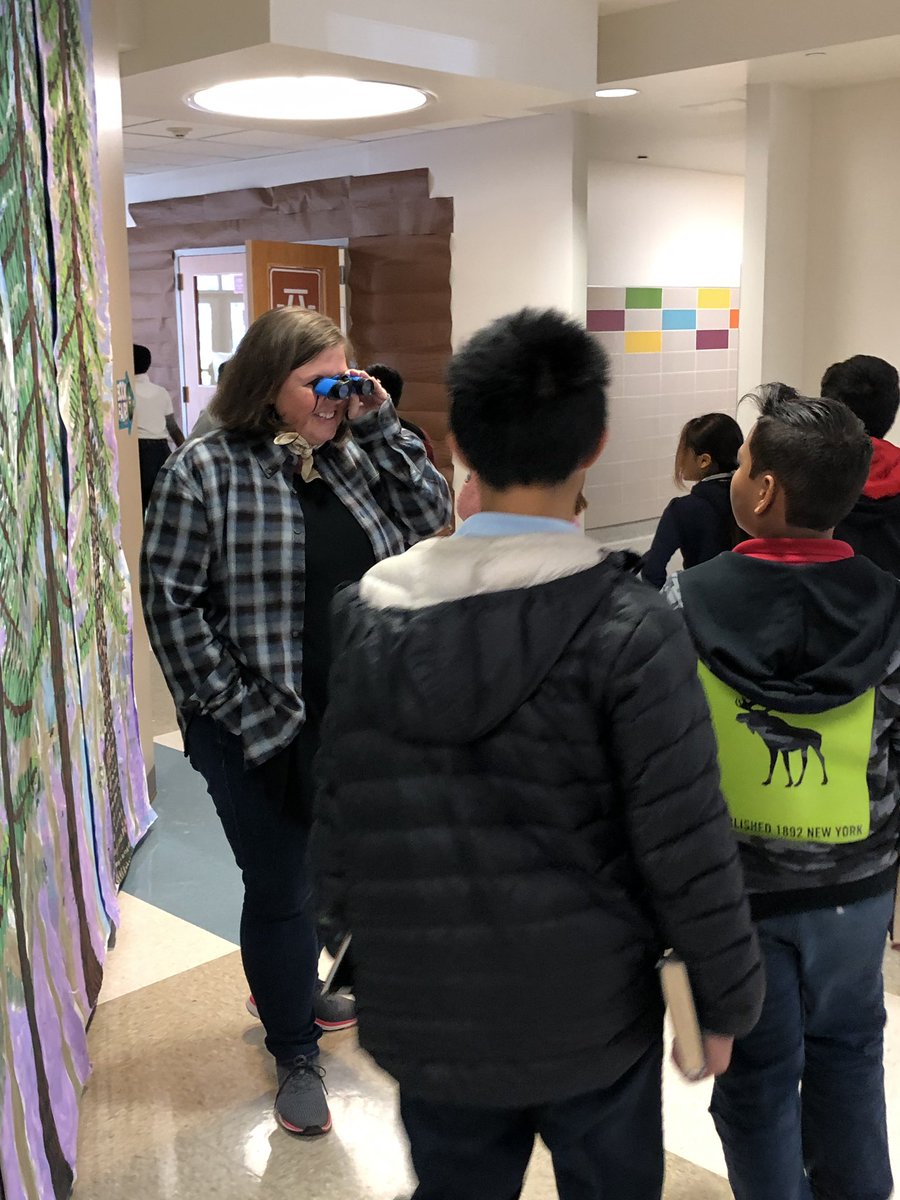 mdiaz9899's tweet photo. I’m thankful for my principal’s spirit. She’s asking the students if she is going to see them tonight for Literacy night, while looking through binoculars. 👀🤩#NeffIsThankful. @Neff_ES https://t.co/TLBQJPjdV9