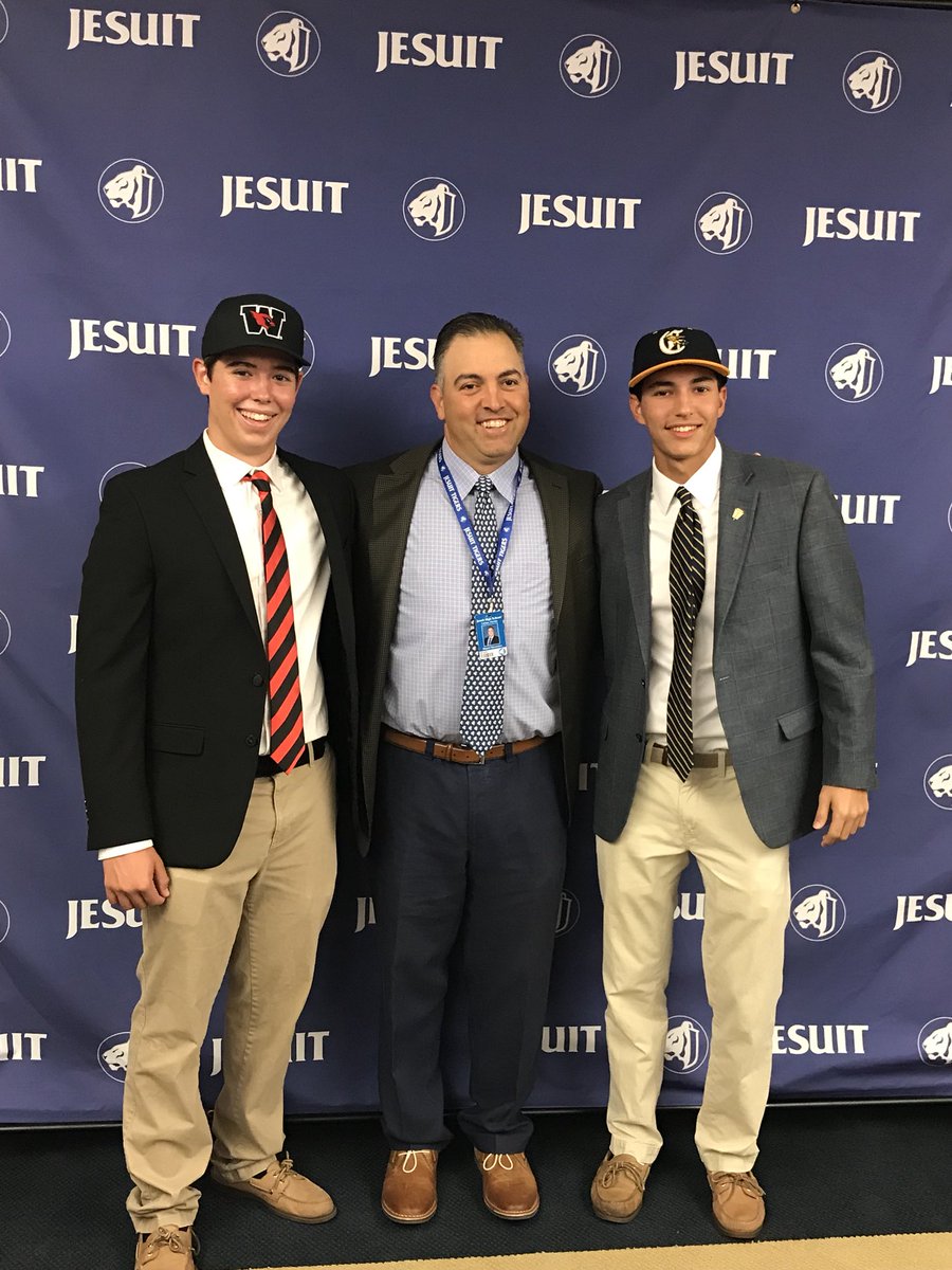 JimmyClifford09's tweet photo. I am blessed and grateful to say that I have committed to play baseball at Wesleyan University through the Early Decision process. I am very thankful for my parents, family, friends, coaches, and teammates who have been there supporting me along the way.
Go Cardinals! https://t.co/LwHecTUxZH