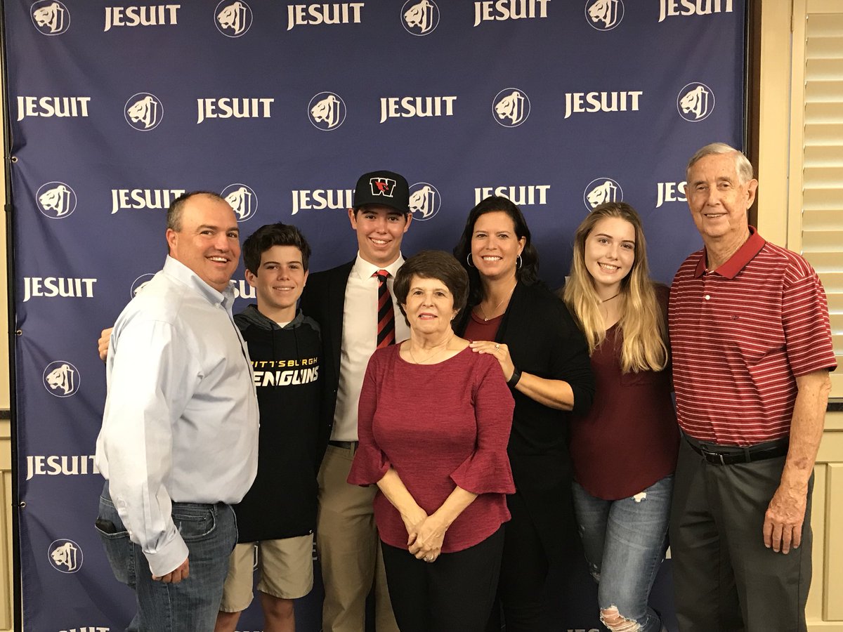 JimmyClifford09's tweet photo. I am blessed and grateful to say that I have committed to play baseball at Wesleyan University through the Early Decision process. I am very thankful for my parents, family, friends, coaches, and teammates who have been there supporting me along the way.
Go Cardinals! https://t.co/LwHecTUxZH