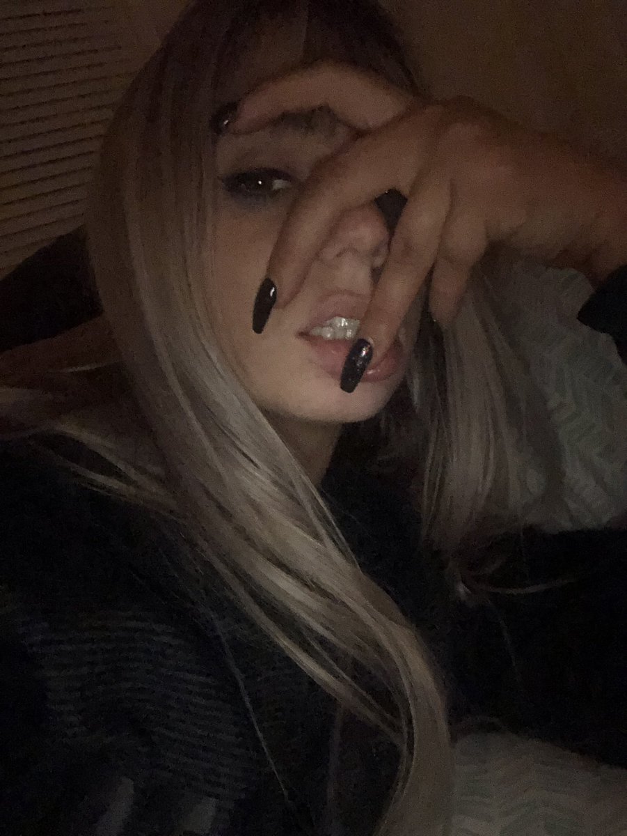 mistresskimmy1's tweet photo. I need a pedi n nails done 💅🏼 where’s my foot fetish subs at? Who wants to pay for them to get done tomorrow??
Maybe I’ll send you video of them getting done.
#footfetish #nailfetish #footfreaks #feetslaves #nailsubs #paypigs
@Findom_Mentor
@Unownedpiiggy
@DirkHooper https://t.co/tlHUeorkZe