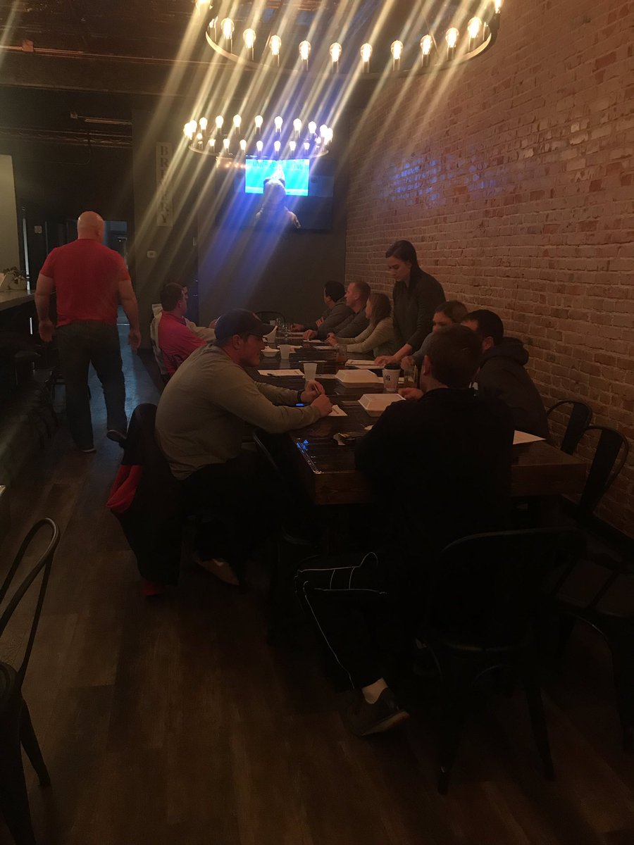 coachjp_erone's tweet photo. Head Coaches meeting. S/O to HWY 14 Brewery for hosting us tonight. #practiceculture https://t.co/dl64ze8fhw