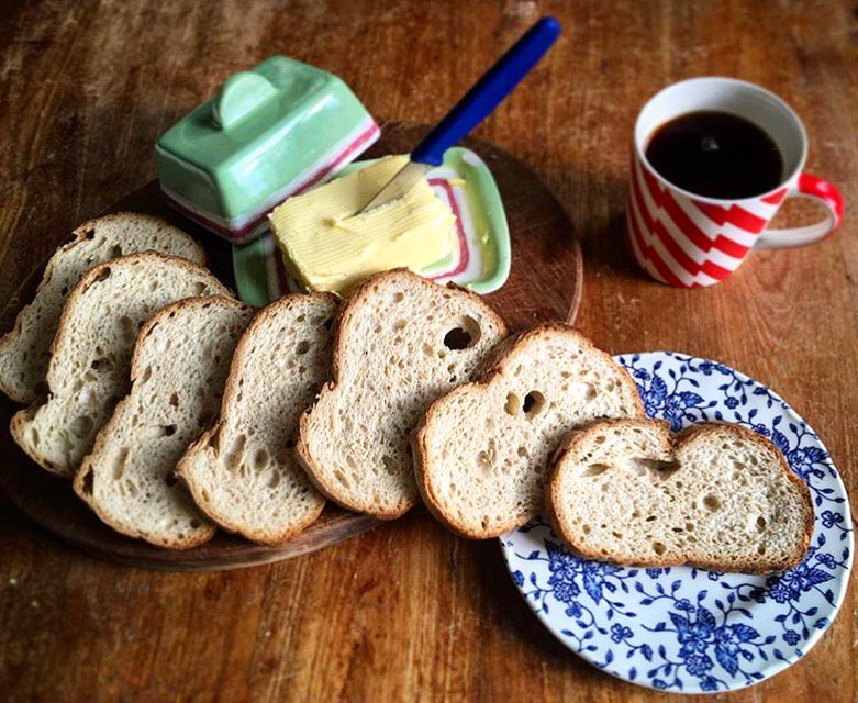 Breadnmorels's tweet photo. Love this #Glutenfree set up by UK licensee Rana’s GF Bread! https://t.co/9okE4lXrFQ