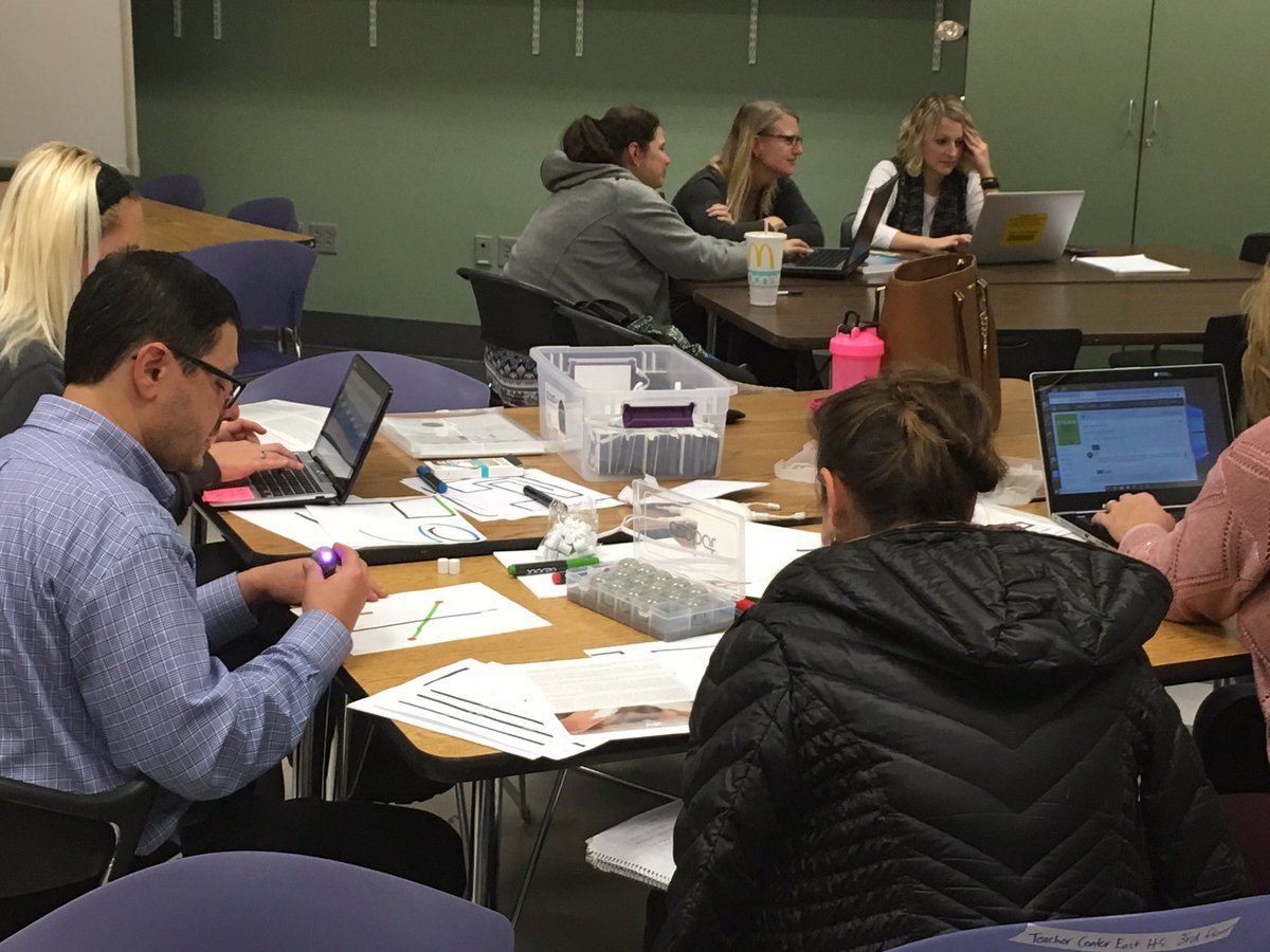 mrstrangio1's tweet photo. Great to see such an enthusiastic group of @Buffalo_Schools teachers after hours in #STEAMStudyHall methods class. @STEAMStudyHall @zSpace @breakoutEDU @codeorg @Thimbleio @cubeletsdigital @Ozobot  @makeymakey https://t.co/Xr2zpv0r2L