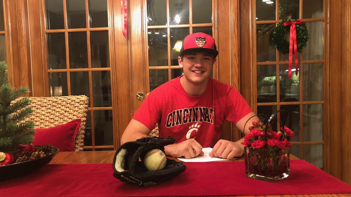 JumboDollars5's tweet photo. Officially a Bearcat!! Thank you to everyone who has helped and supported me along the way. The work is far from done!! ⚾️🐾 @GoBearcatsBASE https://t.co/DM56oTEXYb